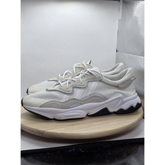 Size 12.5 - Adidas Mens Ozweego Cloud White Sneakers Running shoes EE6464 - Picture 1 of 9